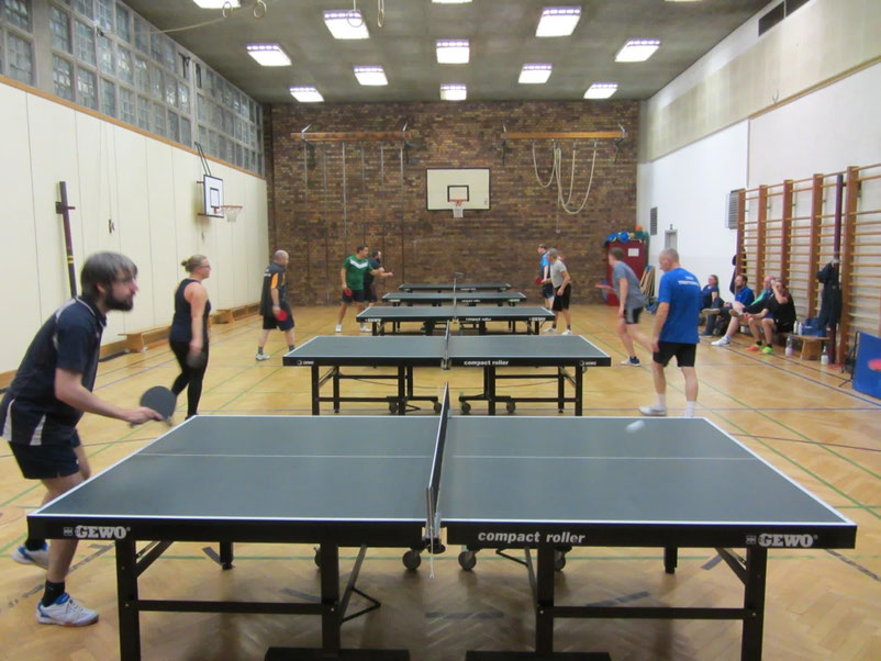 Spielszene beim Training des TTV Treptow 90